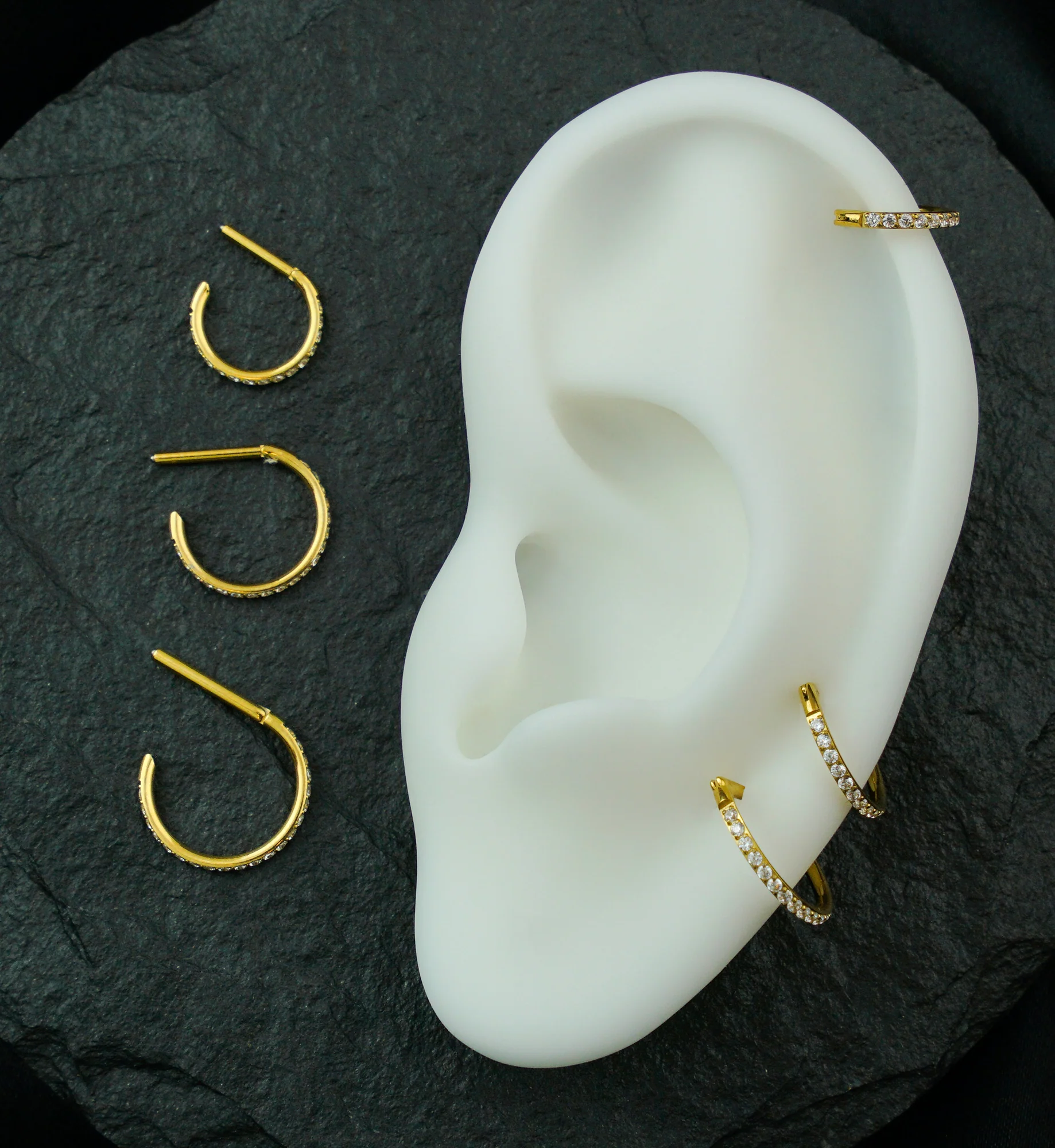 Gold PVD Outward Facing Deca Clear CZ Titanium D-Shaped Hinged Segment Ring - Mrs Treak