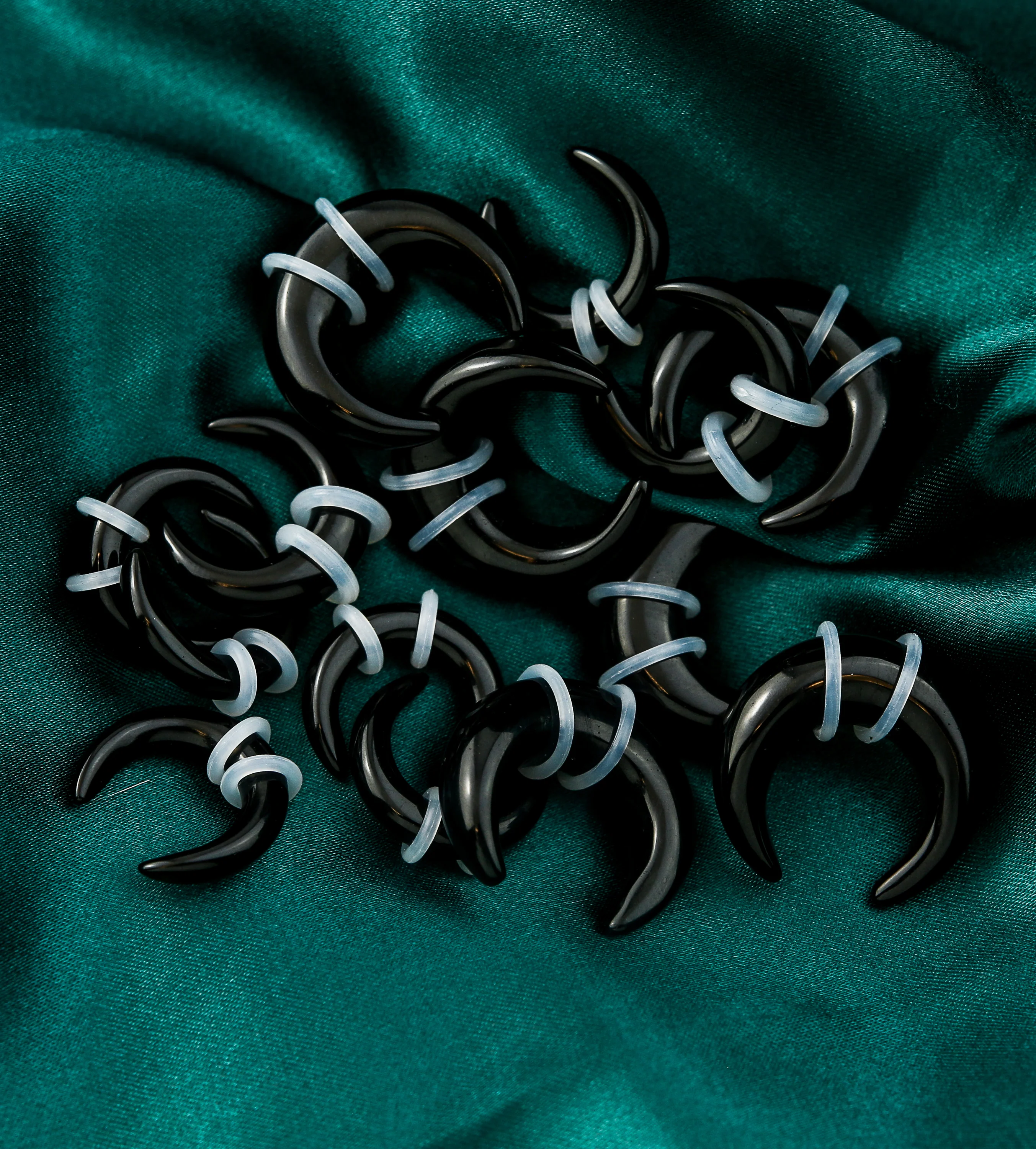 Black Obsidian Stone Pinchers - Mrs Treak