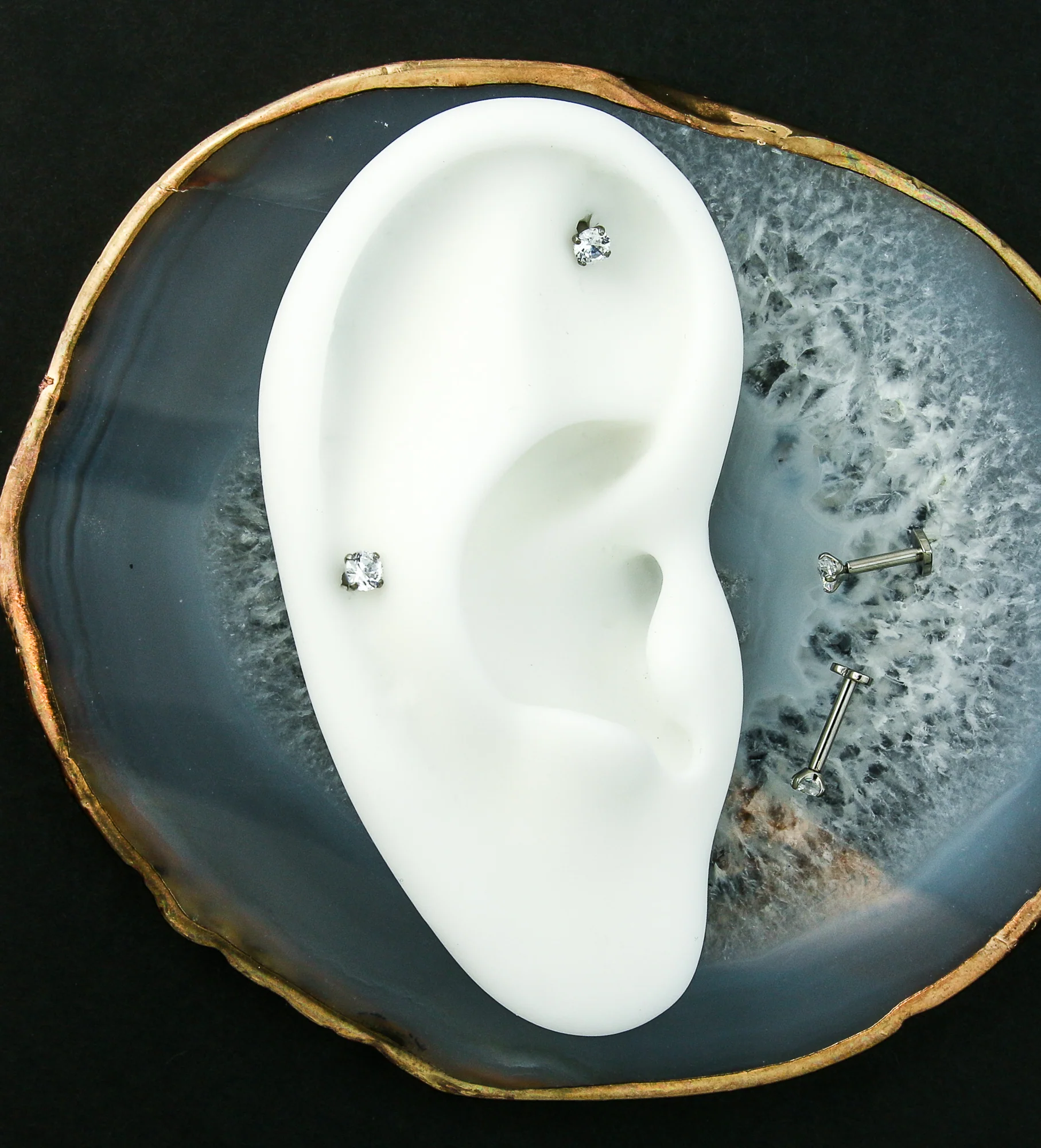 Prong Clear CZ Internally Threaded Titanium Heart Disk Labret - Mrs Treak