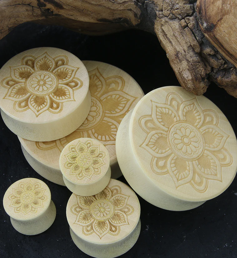 Engraved Mandala Flower Crocodile Wood Plugs - Mrs Treak