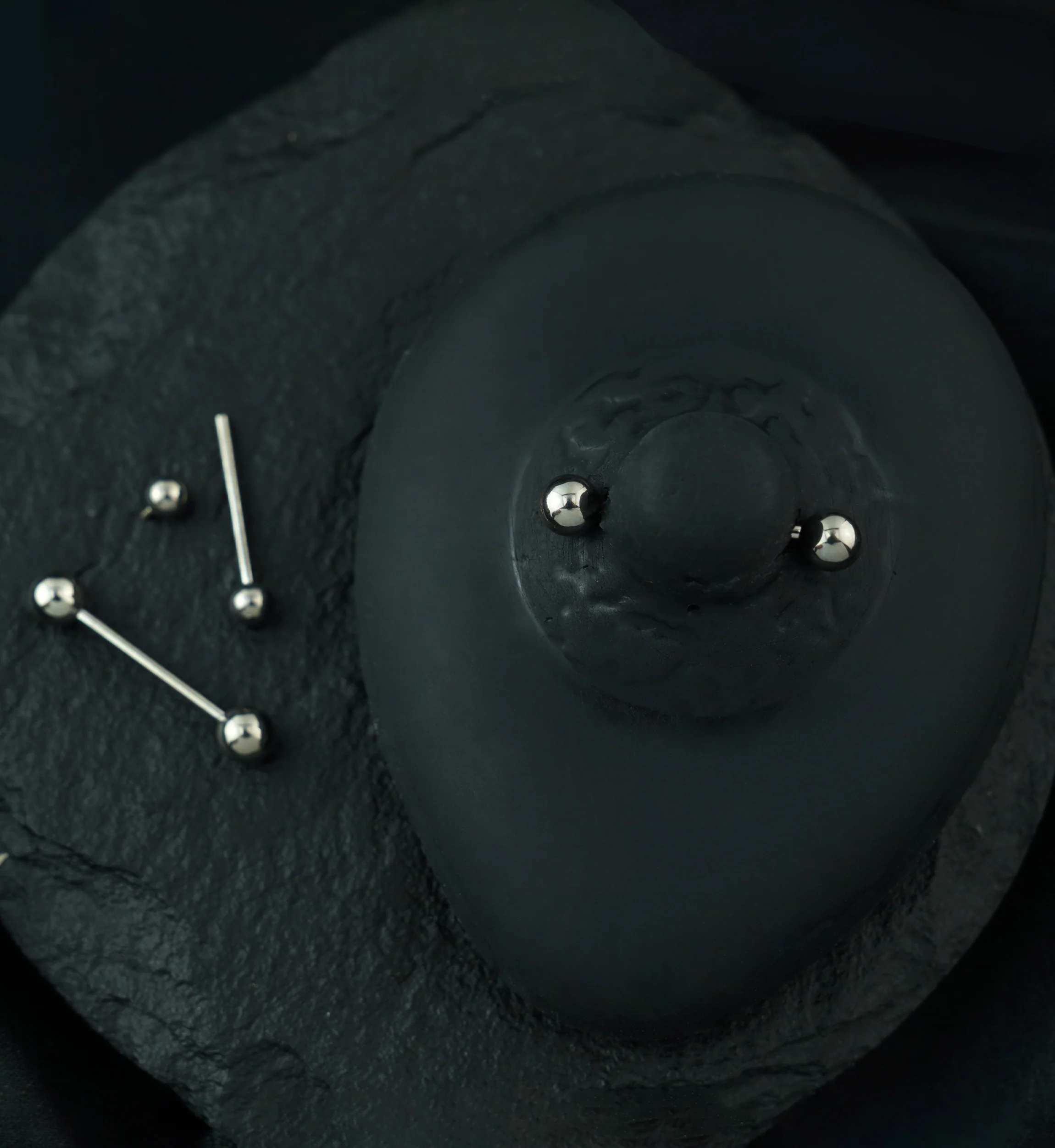 (16G - 14G) ASTM F-136 Titanium Internally Threaded Barbell - Mrs Treak