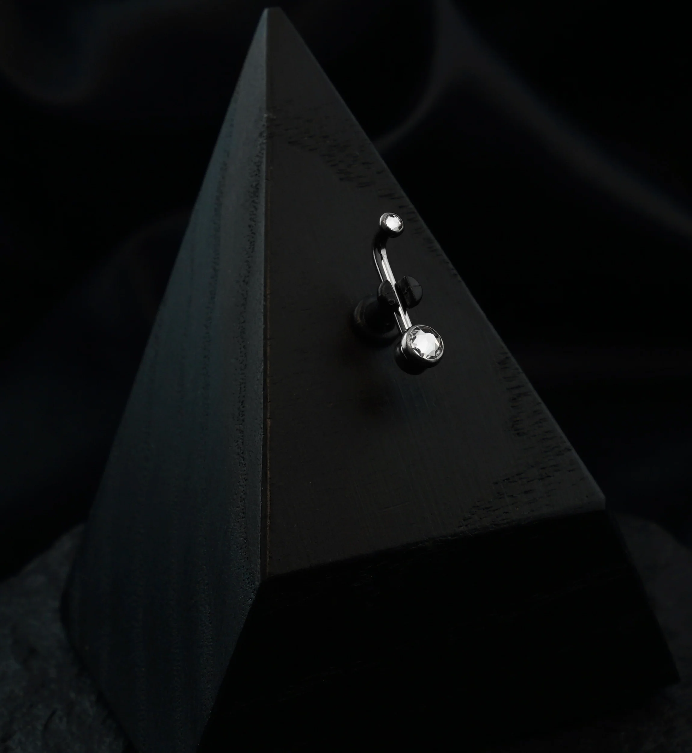 Vertical Clitoral Hood Double Clear CZ Bar - Mrs Treak