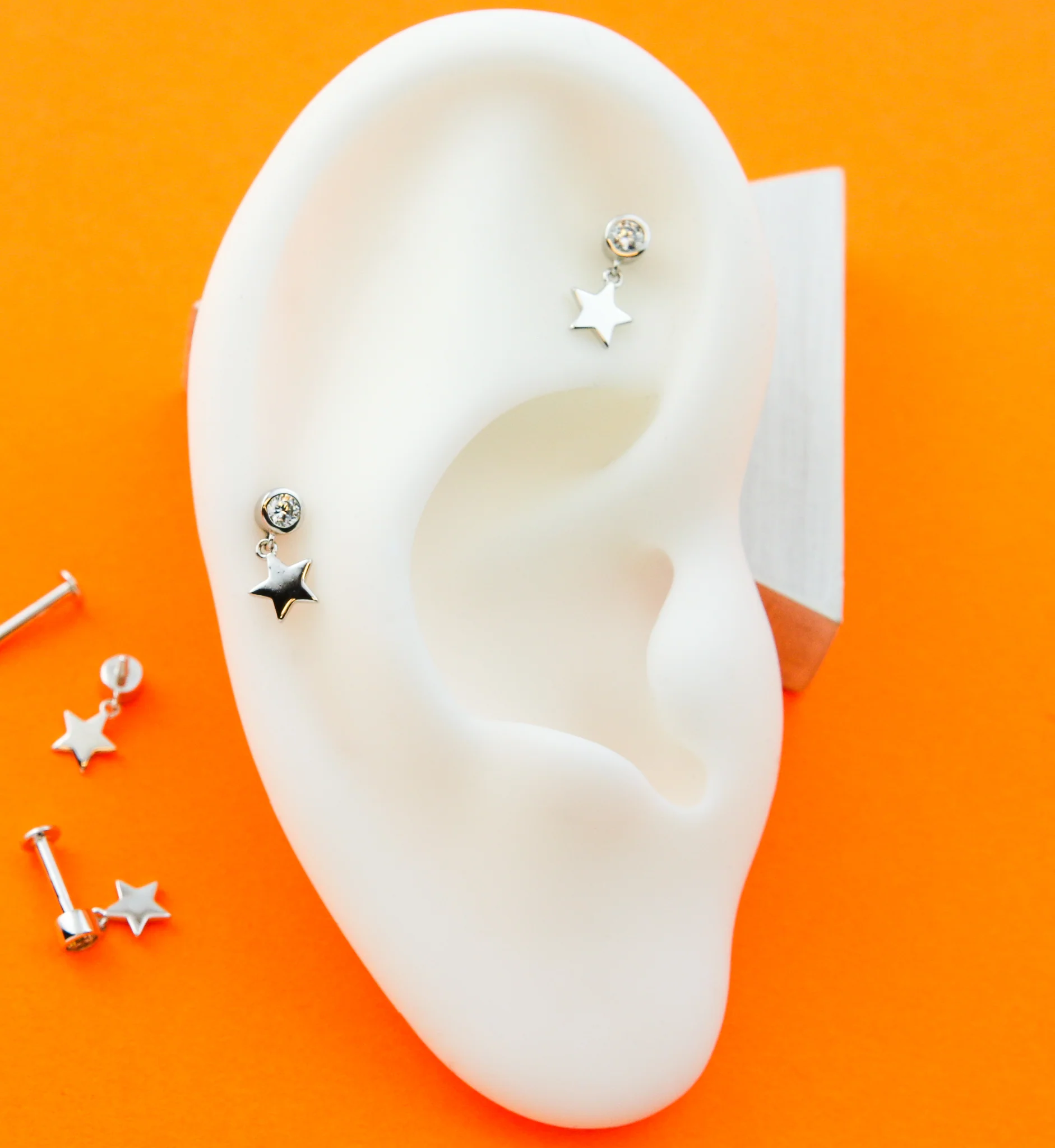 14kt White Gold Dangle Star Clear CZ Internally Threaded Labret - Mrs Treak