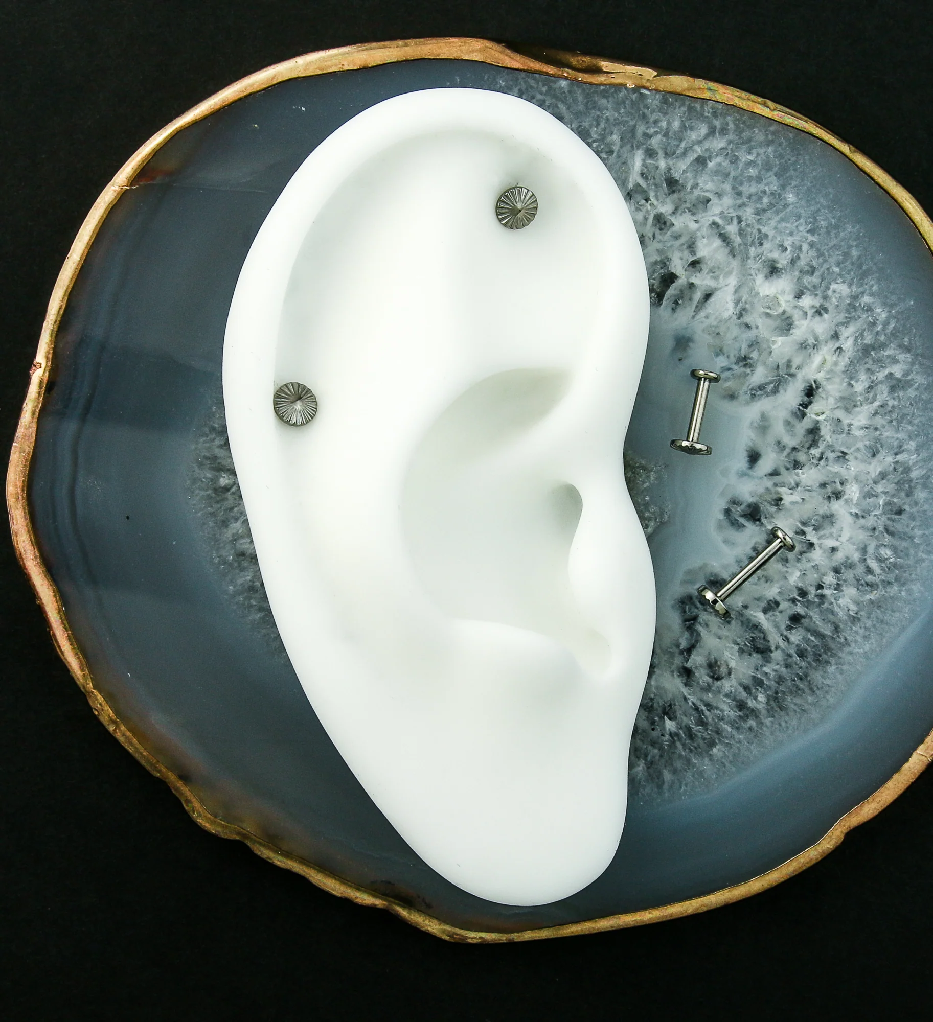 Score Internally Threaded Titanium Labret - Mrs Treak