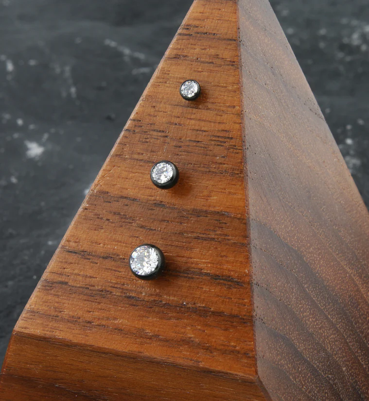 Black PVD Bezel Clear CZ Threadless Titanium Top - Mrs Treak