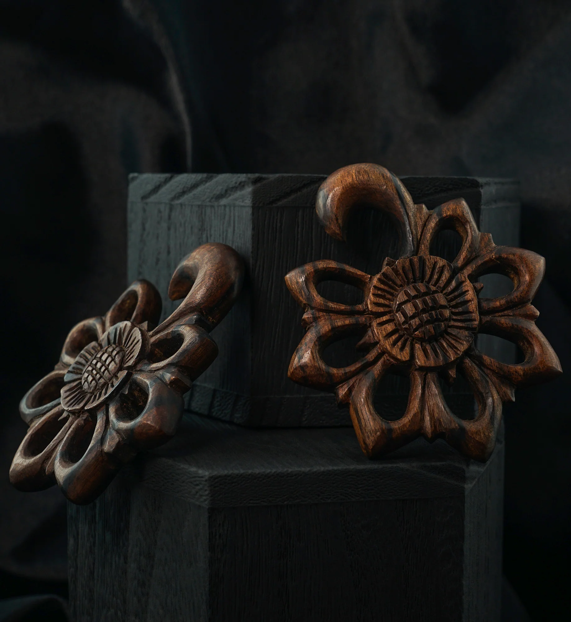 Areng Wood Blooming Flower Hanger Plugs - Mrs Treak