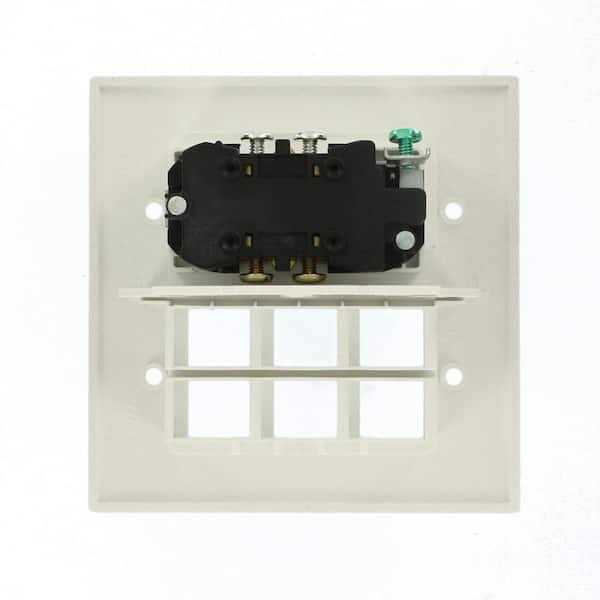 Leviton 688-W Clock Hanger Receptacle-Nm15-1R - MT - Mrs Treak