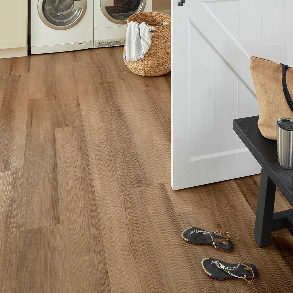 STAINMASTER Mecklenberg Pine Luxury Vinyl Plank - MT - Mrs Treak