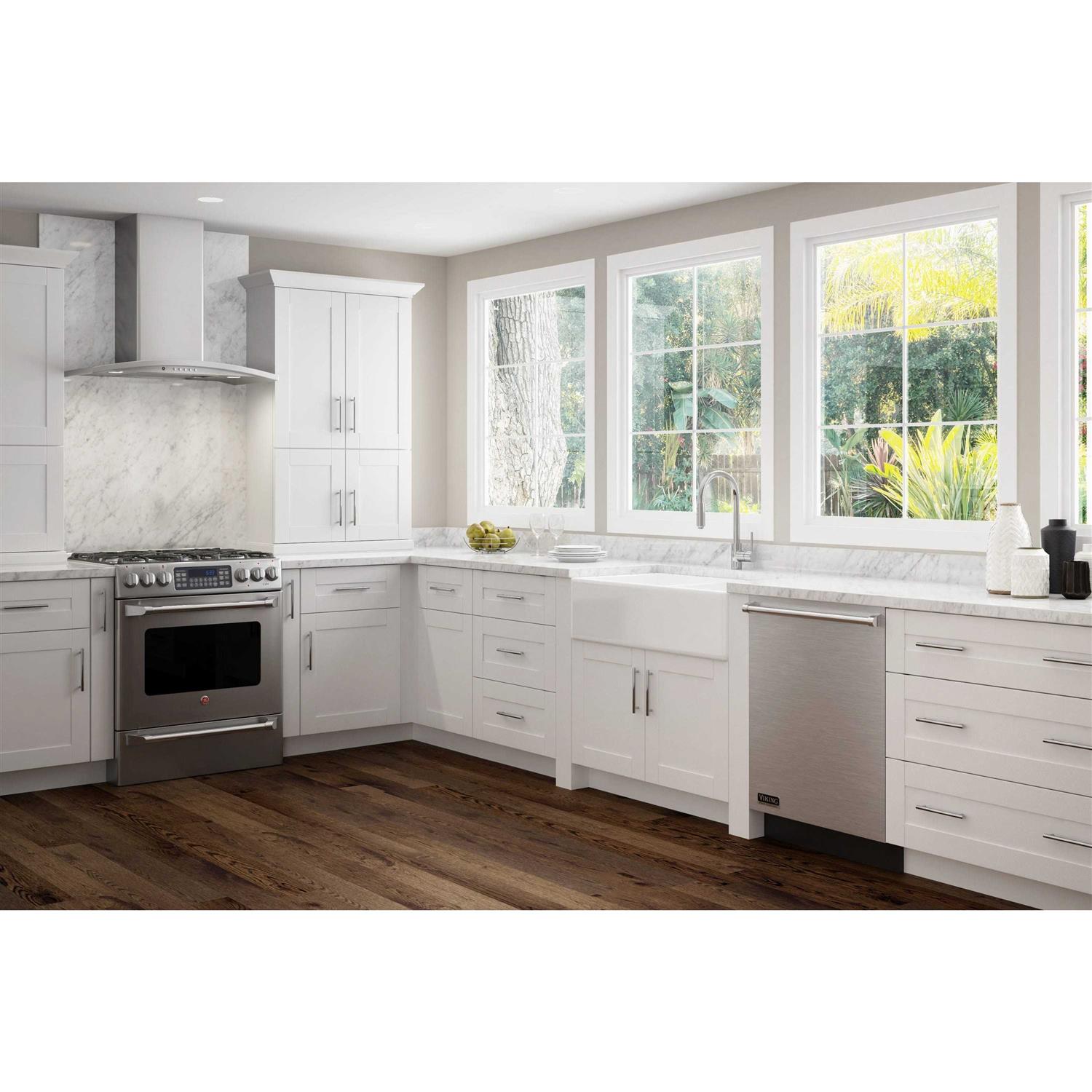Luxxe Cabinetry Newton 3-in W x 30-in H x 0.75-in D Deep Onyx Cabinet Fill Strip FS30-DO - MT - Mrs Treak