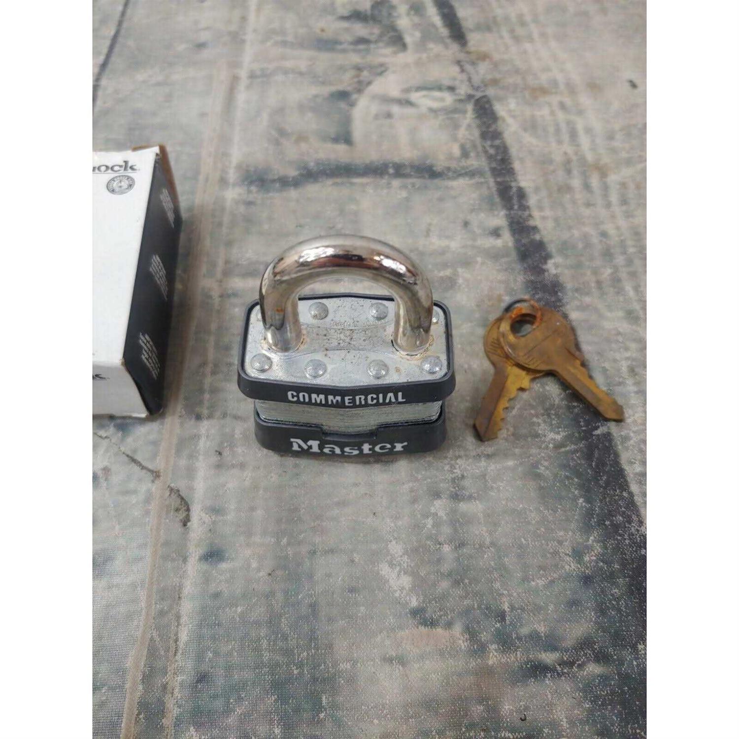 Master Lock Keyed Padlock 6121LJ - MT - Mrs Treak