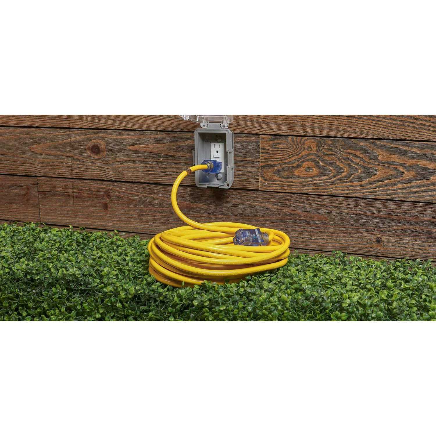 Utilitech 4′ Light Cool White LED Strip Shop Light LSHOP/4X2/840 - MT - Mrs Treak