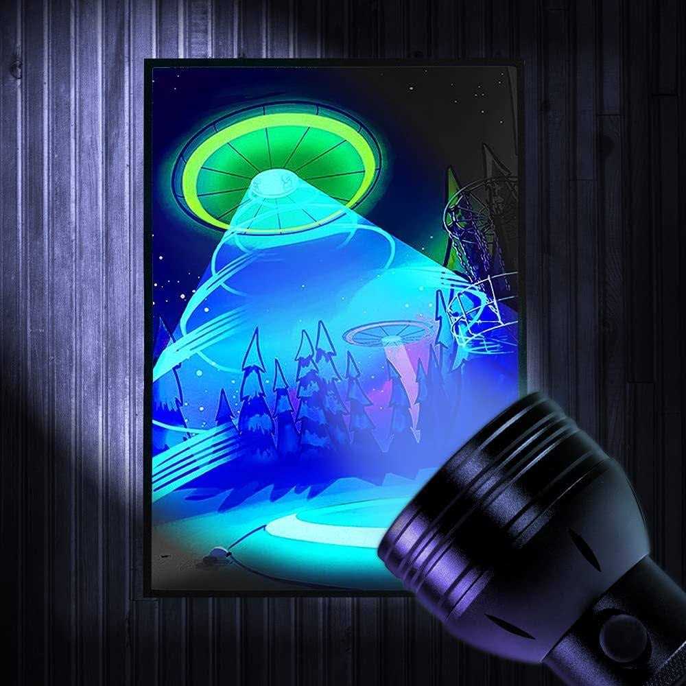 MVP Extra Large UV Flashlight - MT - Mrs Treak