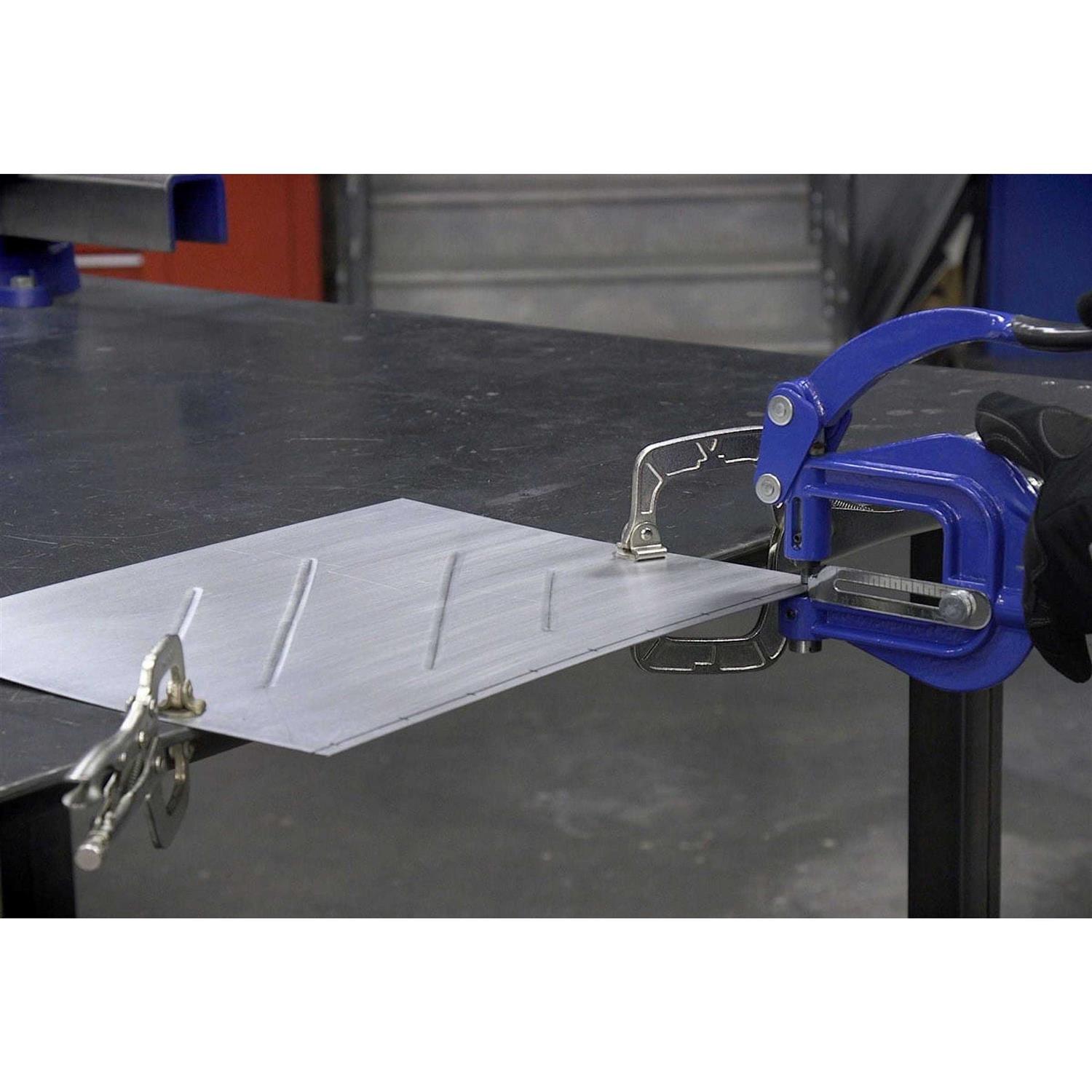 Eastwood Damaged Lug Nut Removal - MT - Mrs Treak