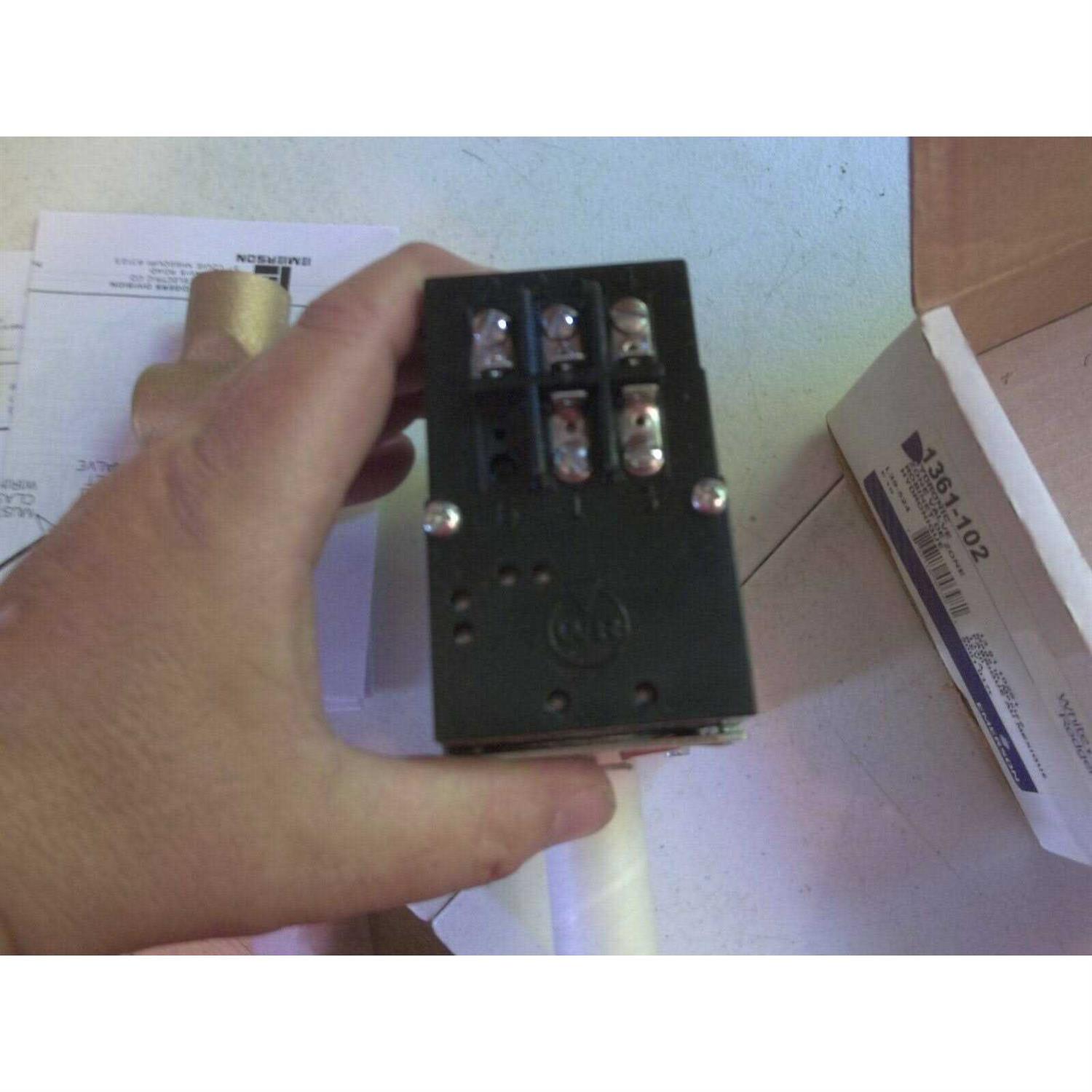 White-Rodgers 120-105711 Solenoid - MT - Mrs Treak