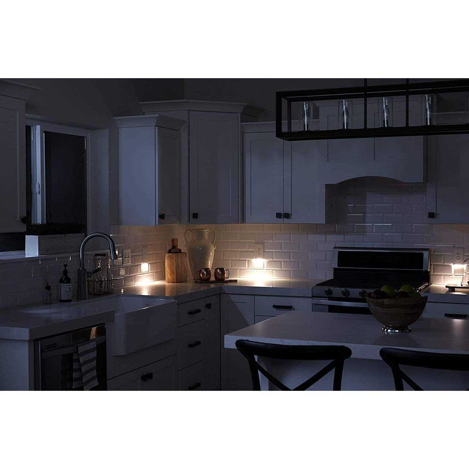 SnapPower GuideLight 2 for Outlets Night Light - MT - Mrs Treak