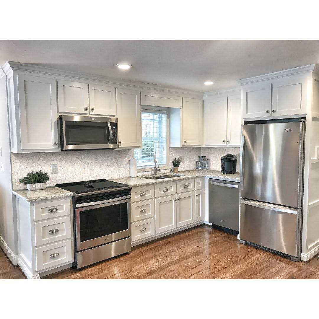 Tile Connection Fit Tile White 11 in. x 11 in. x 9.5 mm Indonesian Marble Mesh-Mounted Mosaic - MT - Mrs Treak