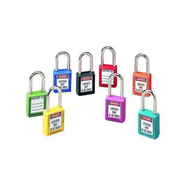 Master Lock 40D Keyed padlock,different,2-3/4w - MT - Mrs Treak