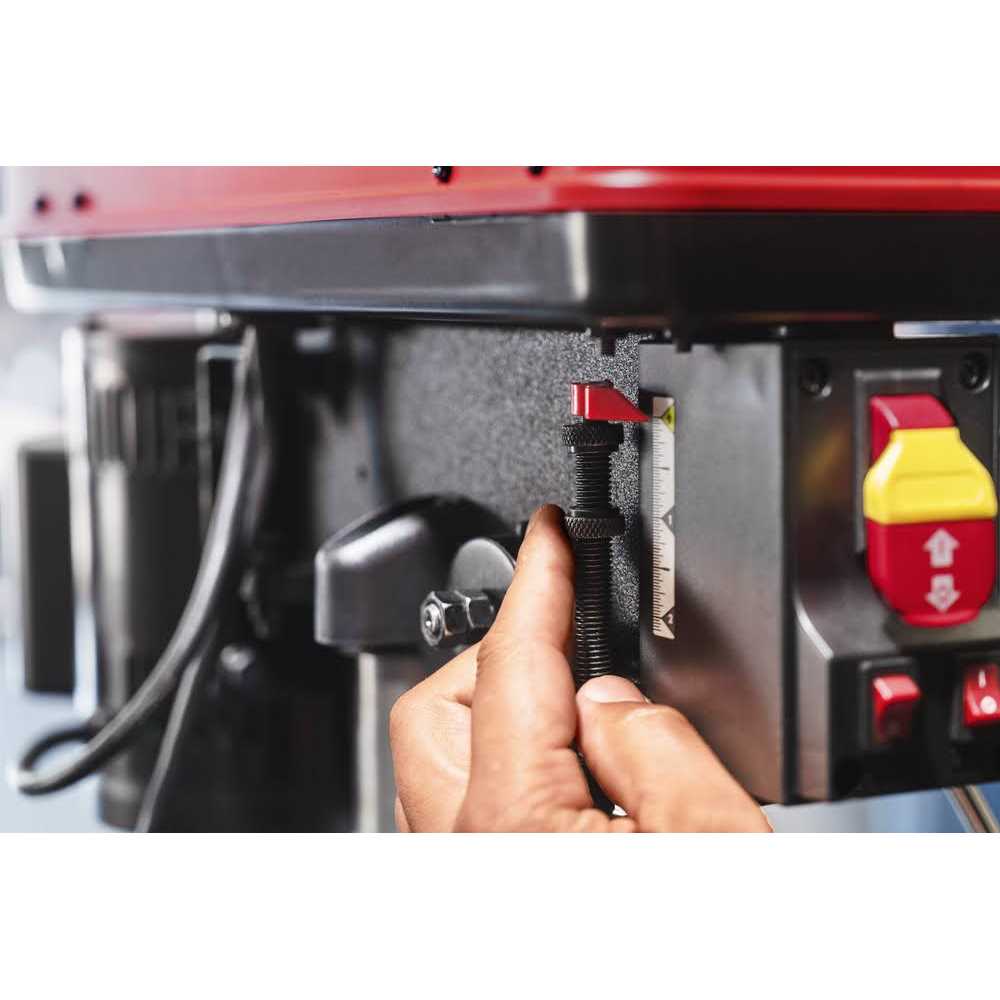 Skil 5 Random Orbital Sander with Cyclonic Dust Box & 3pc Sanding Sheet - MT - Mrs Treak