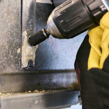 Malco MSHC 1/4 & 5/16 Reversible Hex Chuck Driver - MT - Mrs Treak