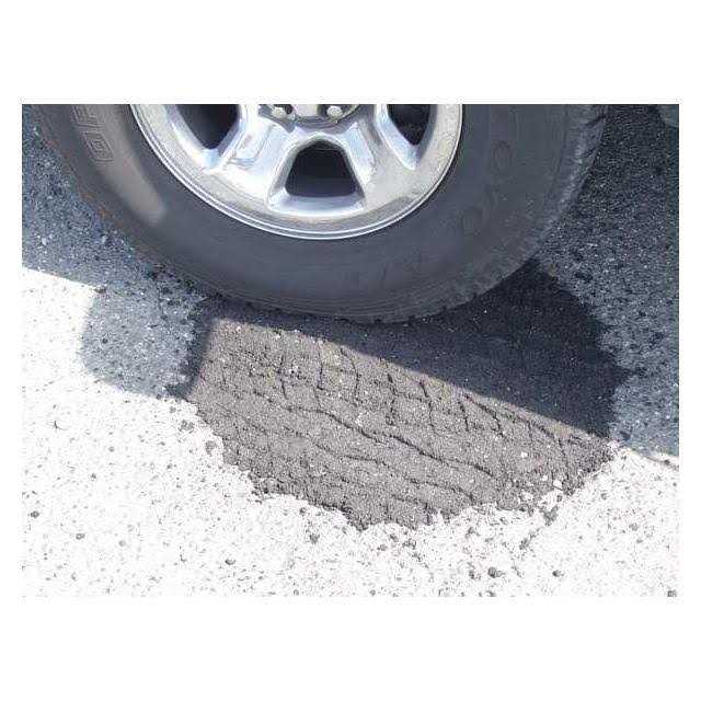 Sakrete Asphalt Repair Compound Trowelable Blacktop Repair 120038 - MT - Mrs Treak