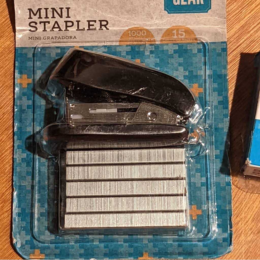 Pen + Gear Clear Furniture Cover - MT - Mrs Treak