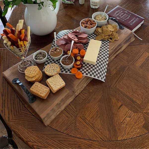 Swaner Hardwood 2 in. x 8 in. to 12 in. x Walnut Live Edge Sawn Board - MT - Mrs Treak