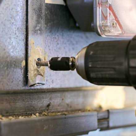 Malco MSHC 1/4 & 5/16 Reversible Hex Chuck Driver - MT - Mrs Treak