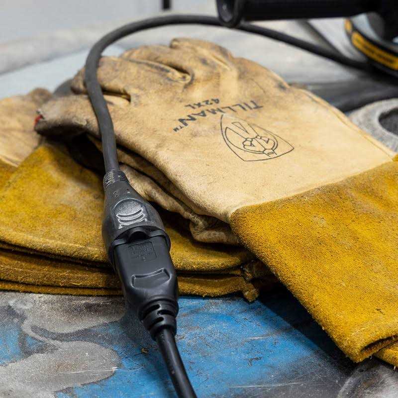 UltraPro 15 ft. Heavy-Duty Extension Cord - MT - Mrs Treak