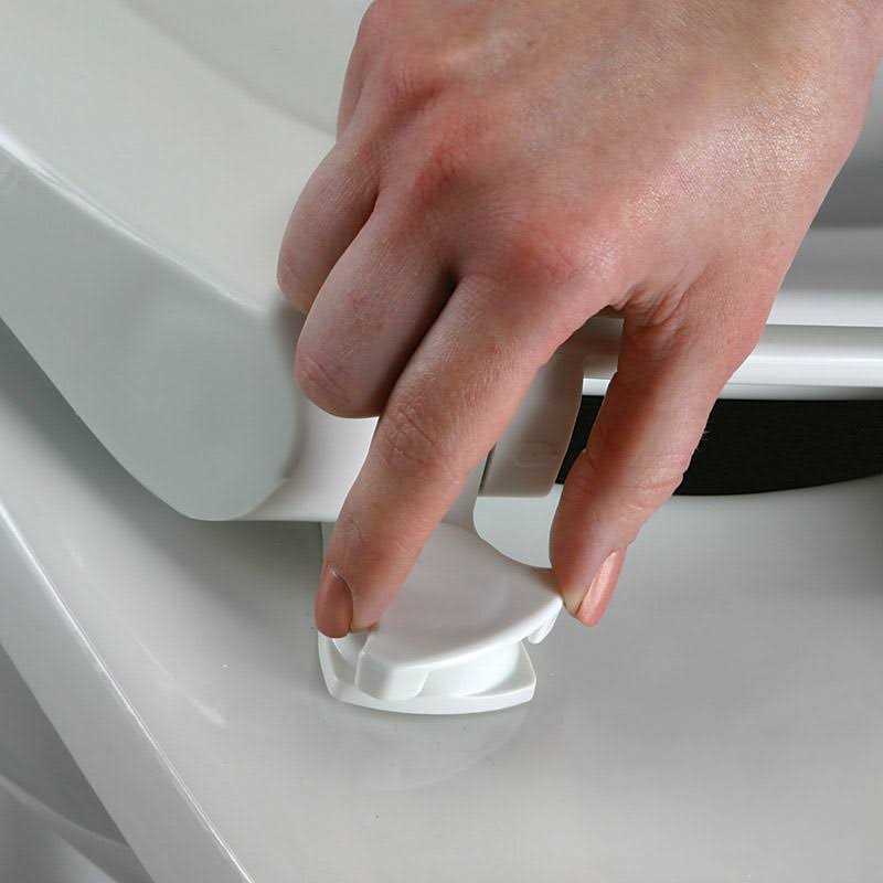 Mayfair Round Premium Soft Toilet Seat with Chrome Hinges White - MT - Mrs Treak