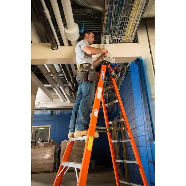 Werner Heavy Duty Fiberglass Step Ladder - MT - Mrs Treak