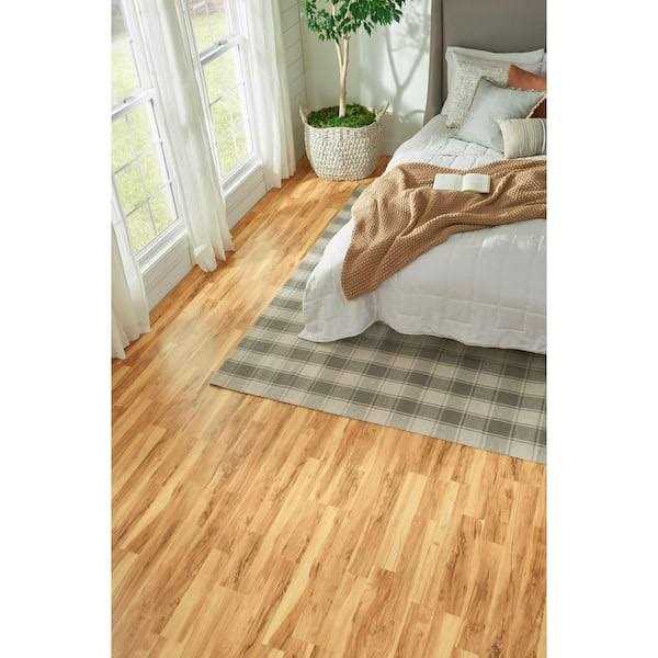 Pergo XP Oak 8 mm T x 7.48 in. W x 47.24 in. L Laminate Flooring - MT - Mrs Treak