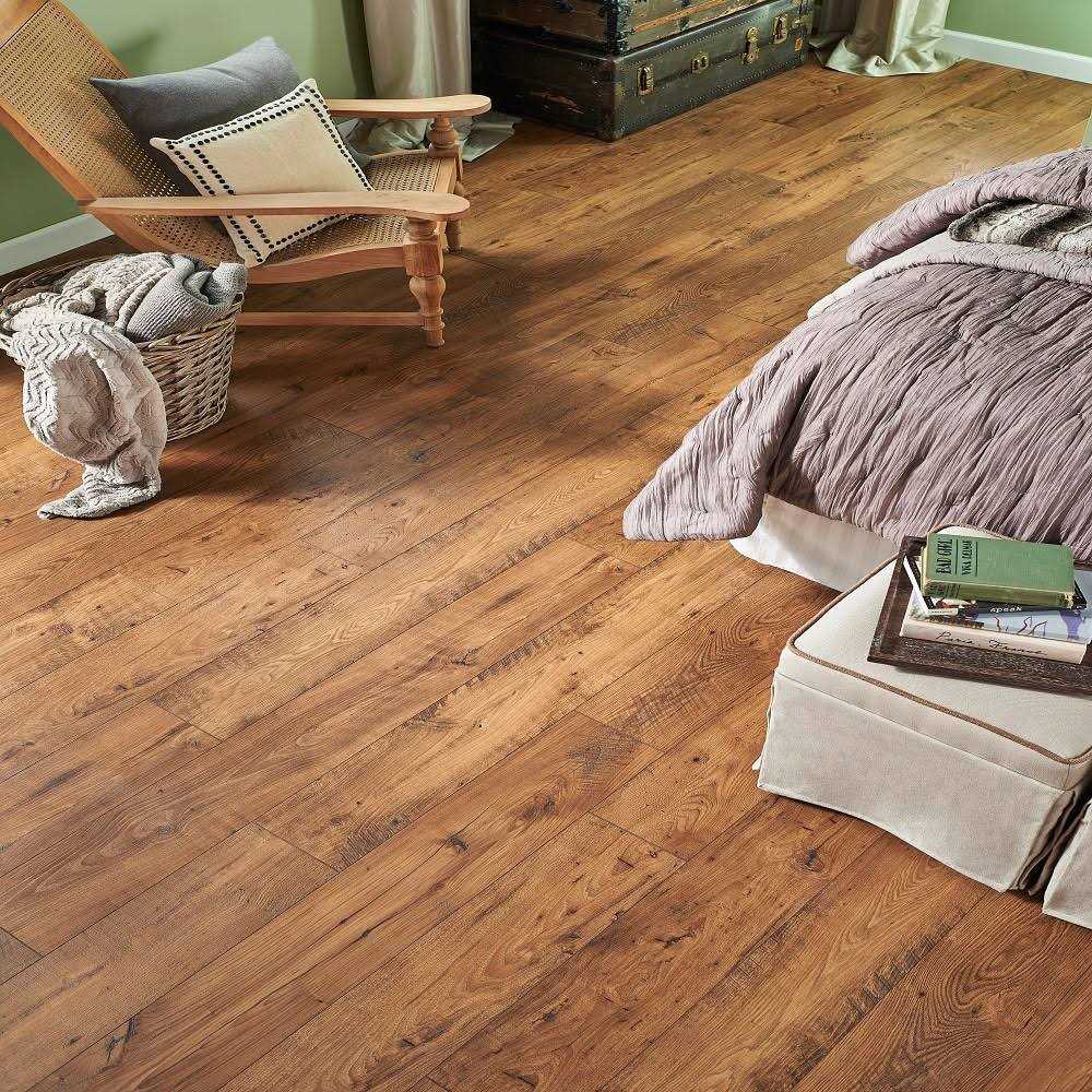Pergo Portfolio + WetProtect Oak 10-mm T x Waterproof Wood Plank Laminate Flooring - MT - Mrs Treak
