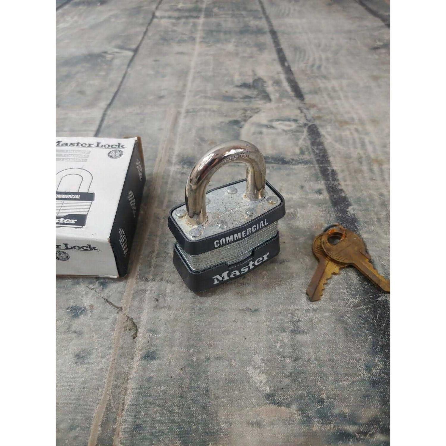 Master Lock Keyed Padlock 6121LJ - MT - Mrs Treak
