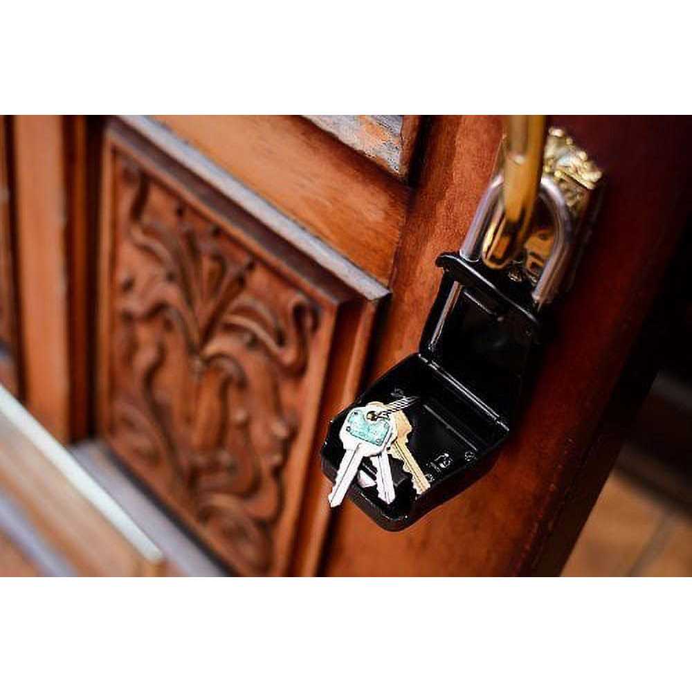 Lion Locks 12 Keyed-Alike Padlocks w/ 1.25” Shackle Keys - MT - Mrs Treak