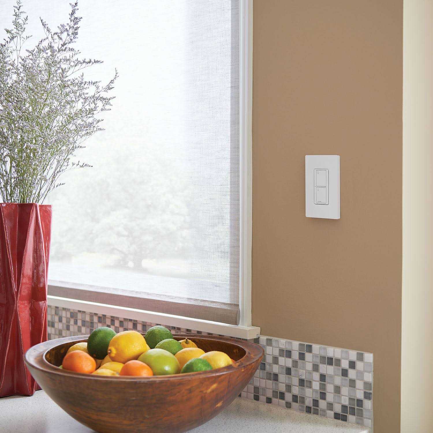 Lutron CARS-15-TR-WH Tamper Resistant Receptacle - MT - Mrs Treak