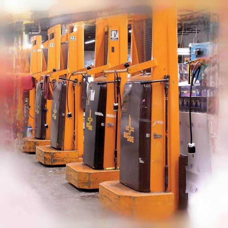 Pass & Seymour PS20AC1-WL Lock Switch, 1-Pole, 20A, 120/277V, White - MT - Mrs Treak