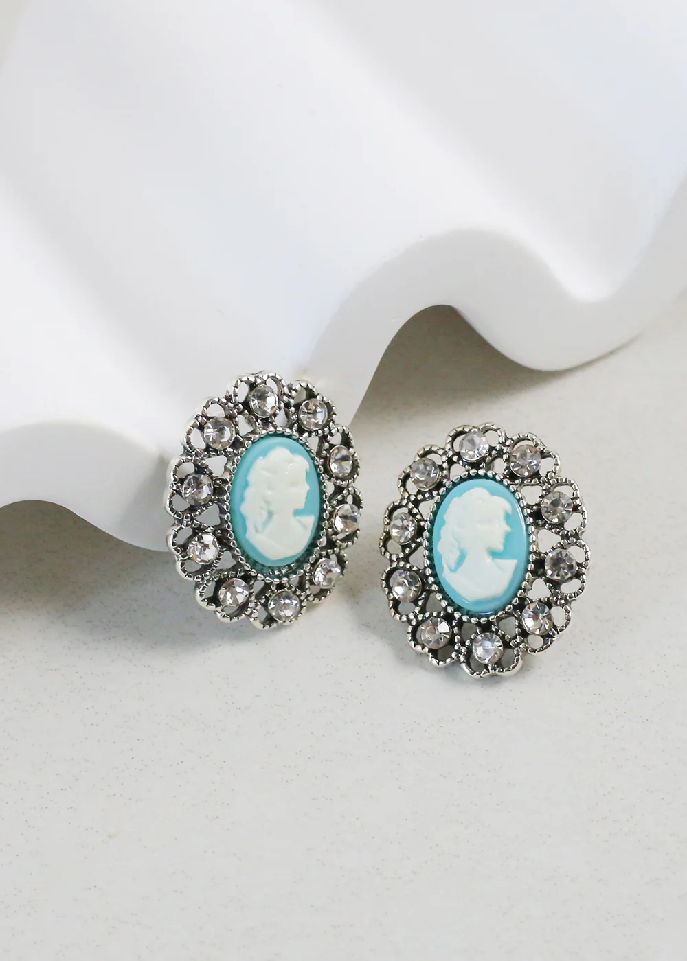 Vintage-Inspired Cameo Earrings - Mrs Treak