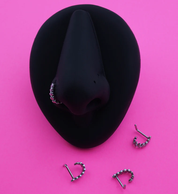 Floral Vine Nose Curve - Mrs Treak