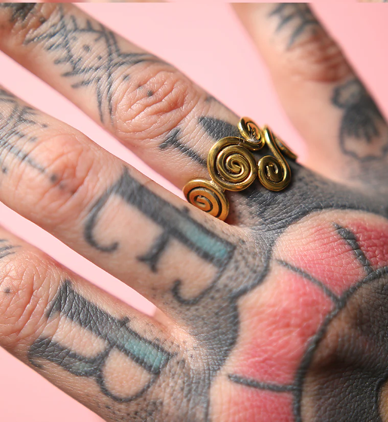 Spiral Wave Brass Ring - Mrs Treak