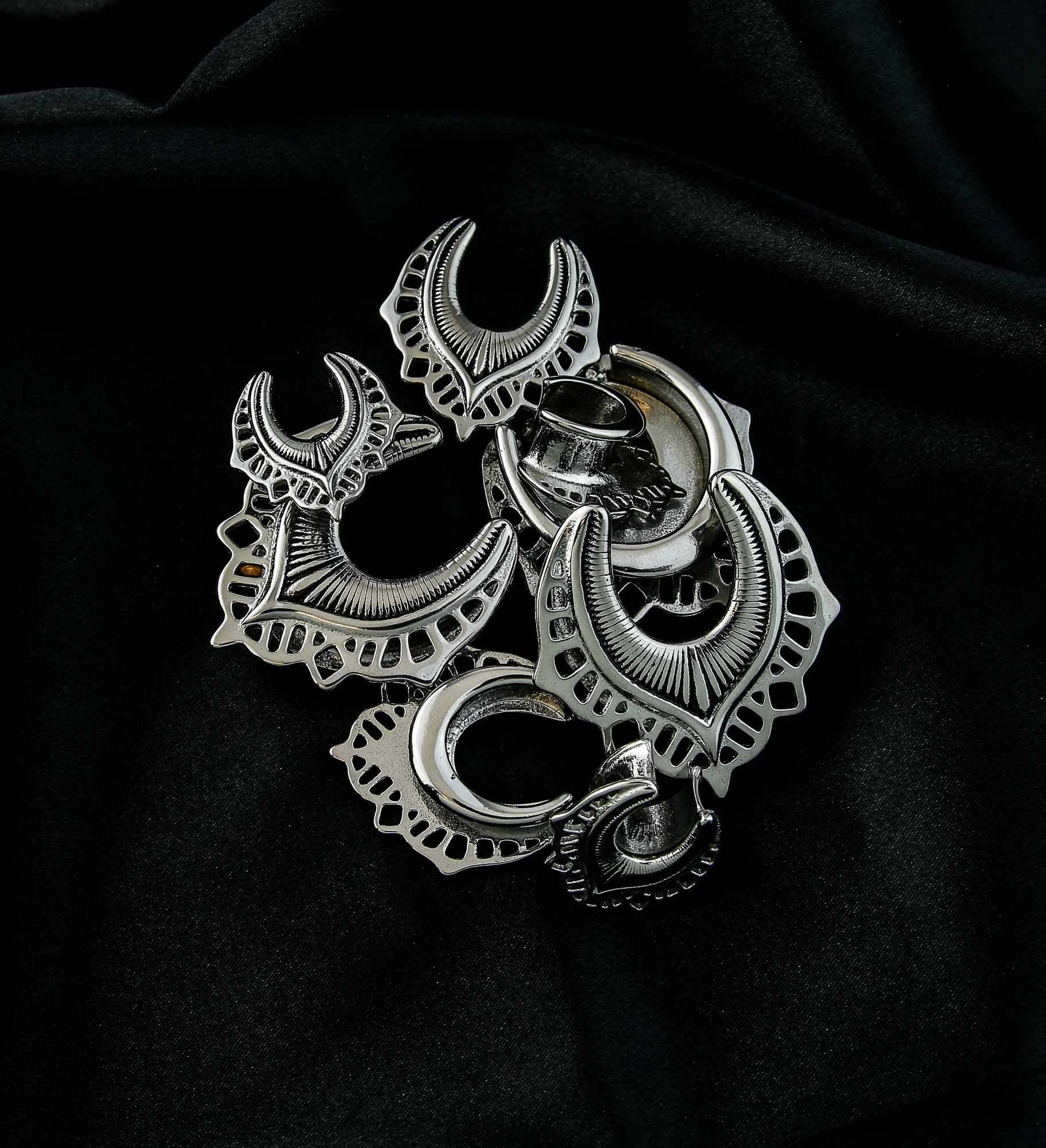 Ornate Shield Stainless Steel Saddles - Mrs Treak