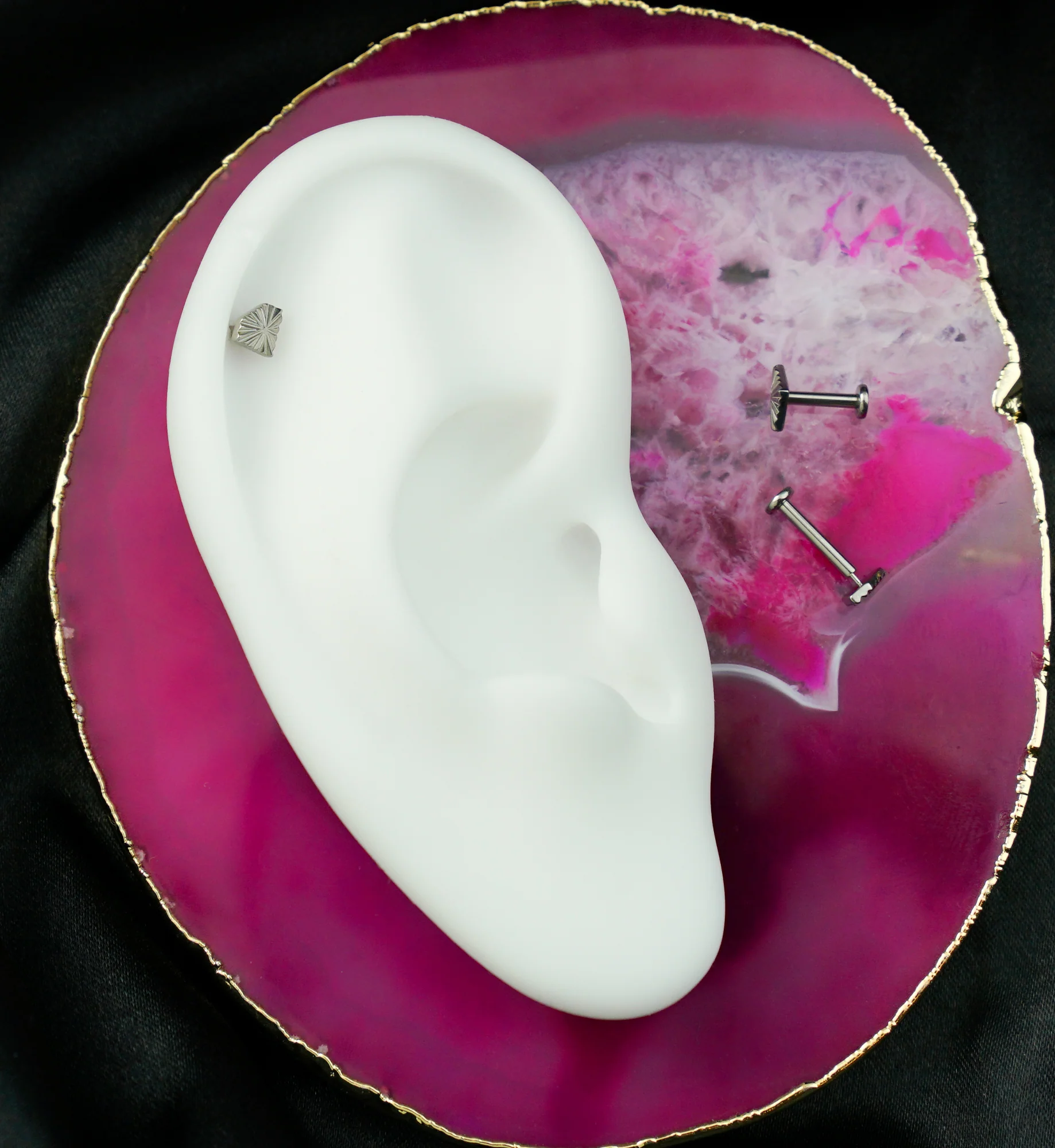 Score Diamond Titanium Threadless Labret - Mrs Treak