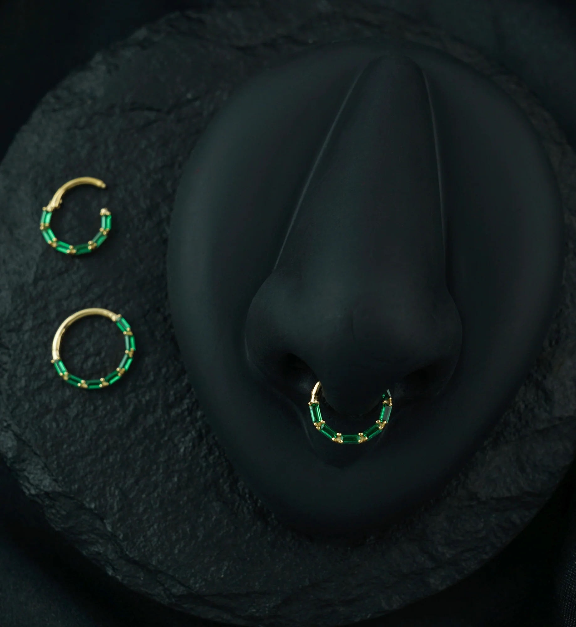 14kt Gold Baguette Row Emerald CZ Hinged Segment Ring - Mrs Treak