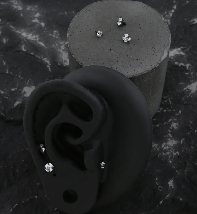 Black PVD Prong Clear CZ Stainless Steel Internally Threaded Top - Mrs Treak