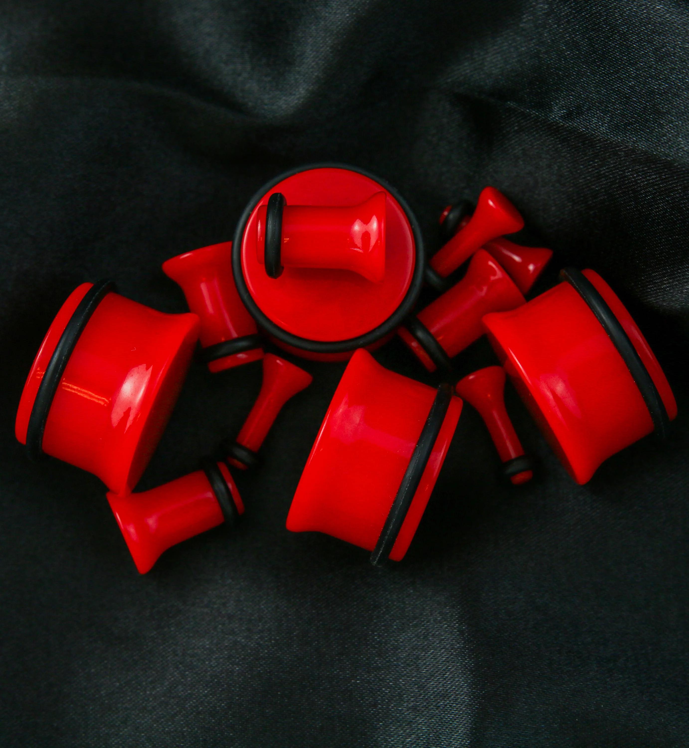 Red Single Flare Acrylic Plugs - Mrs Treak