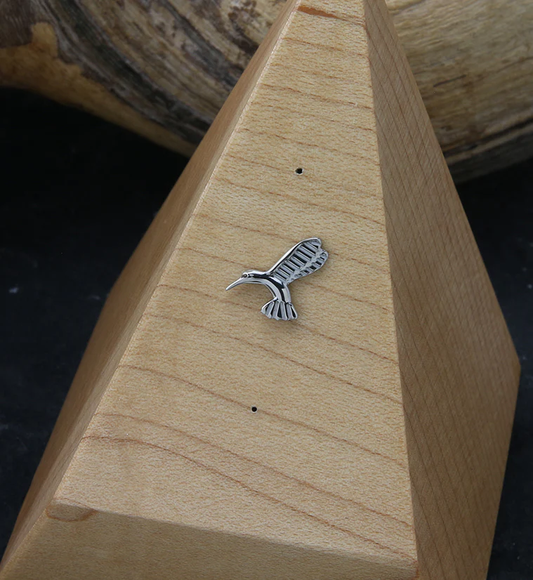 Hummingbird Threadless Titanium Top - Mrs Treak