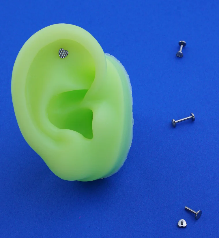 Beaded Heart Internally Threaded Titanium Labret - Mrs Treak