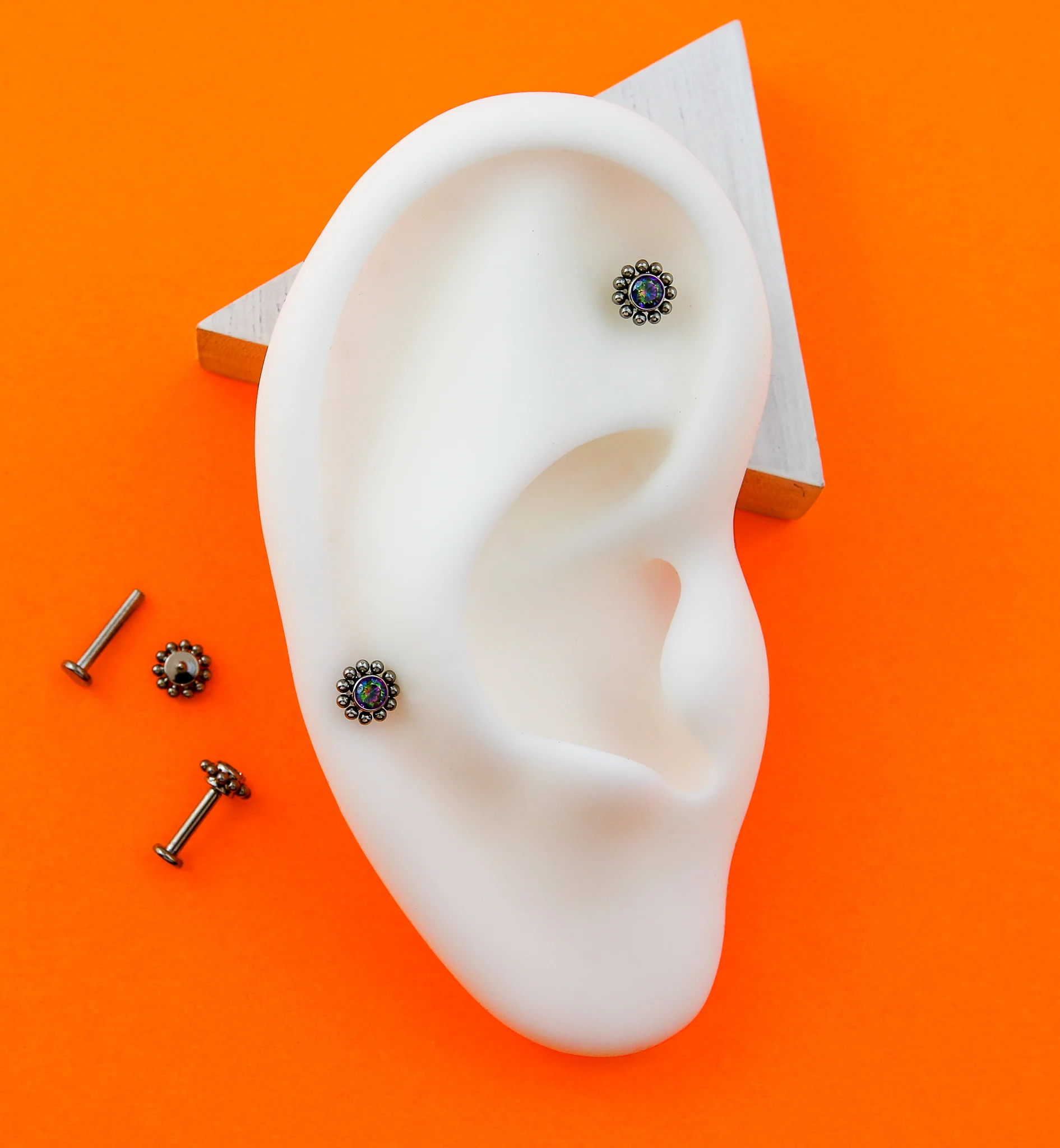 Beaded Flower Black Aurora CZ Internally Threaded Titanium Labret - Mrs Treak