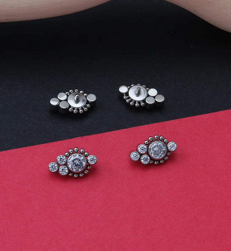 Beaded Rim Array Clear CZ Titanium Internally Threaded Top - Mrs Treak