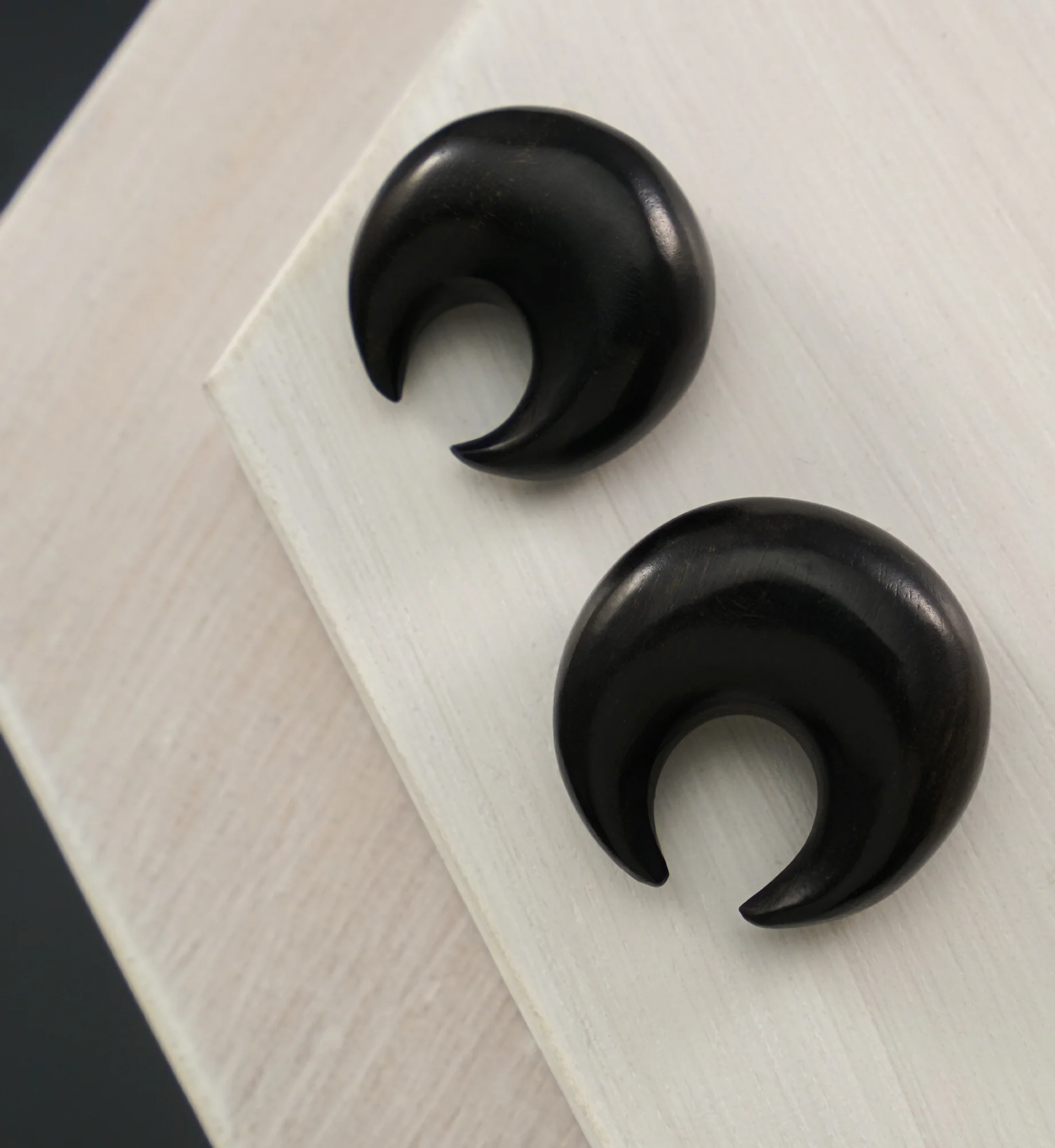 Areng Wood Septum Pincher - Mrs Treak