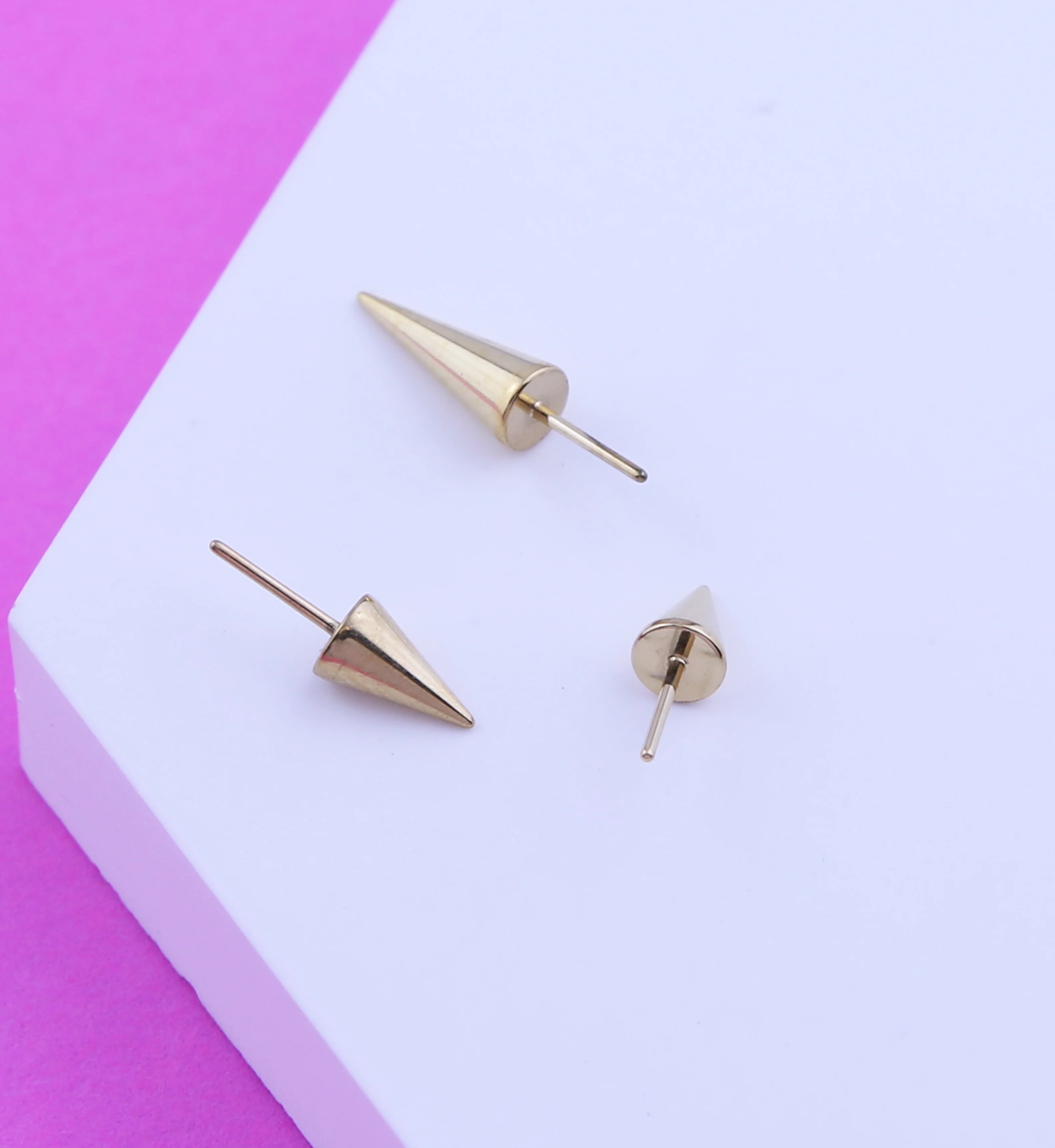 24kt Gold PVD Spike Threadless Titanium Top - Mrs Treak